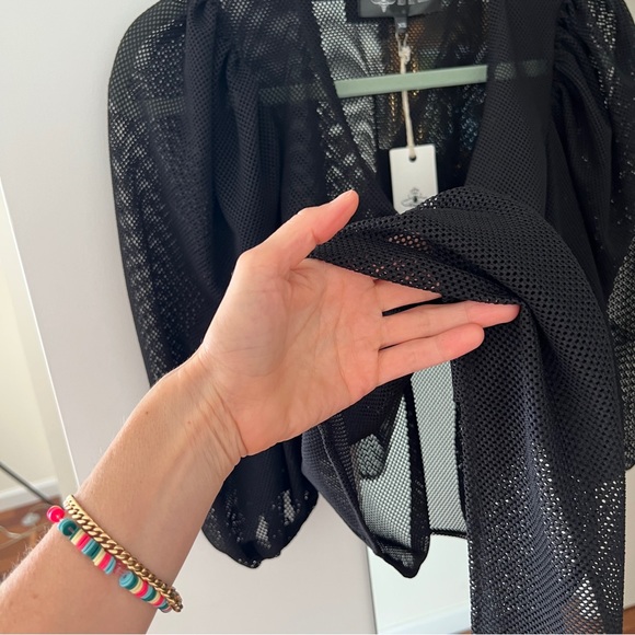 NWT 🖤 Just Bee Queen cropped top - Picture 3 of 6